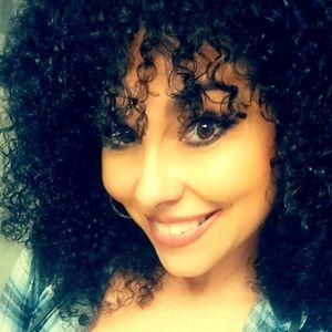 Meet your Posher, Donya